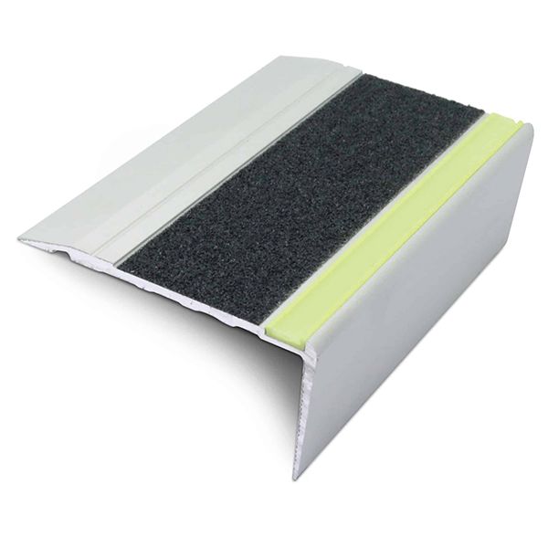 Non Slip Silicone Carbide 68mm x 33mm Aluminator Stair Nosing for Edge Protection