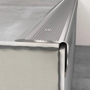 Screw Fix Non Slip 40mm x 30mm Aluminium Anodised Step Nosing Edge Trim